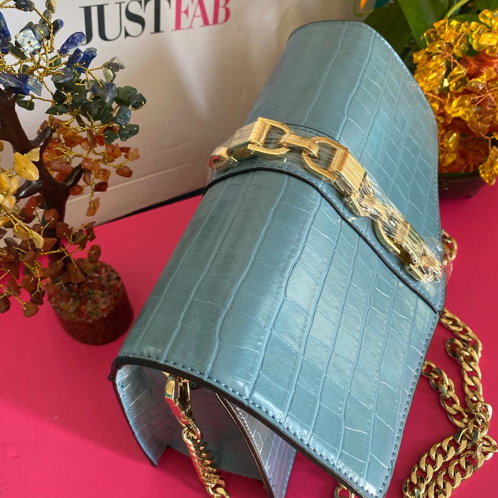 JustFab Chain Cross Body Shoulder Bag - Picture 2 of 6